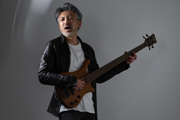 Bass・演奏・男性 © naka