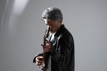 Bass・演奏・男性 © naka