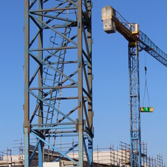 Lavori in corso nel cantiere edile