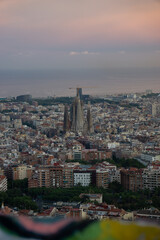 Fototapeta na wymiar top view of the sagrada familia in Barcelona from the bunkers del carmel