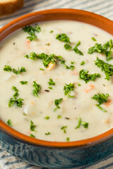 Homemade Creamy Clam Chowder Soup