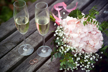 wedding bouquet of roses
