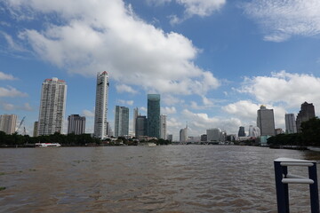 Naklejka premium Bangkok River Chao Phraya