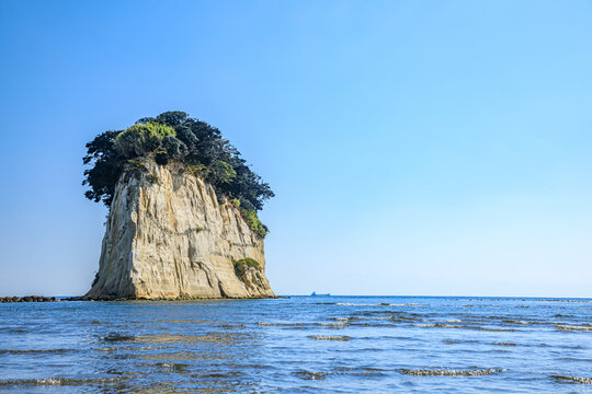 一枚岩 Images Browse 585 Stock Photos, Vectors, and Video Adobe Stock