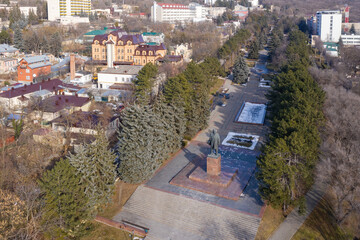 Fototapeta na wymiar Aerial view of Lenin monument on sunny winter day. Pyatigorsk, Stavropol Krai, Russia.
