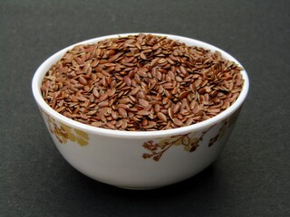 Flax seeds in a bowl 
