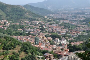 Fototapeta na wymiar Pellezzano - Panorama del borgo di Capriglia dall'Eremo dello Spirito Santo