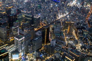 夜の東京駅八重洲口付近を空撮