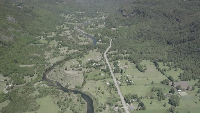 volcan lanin desde un dron