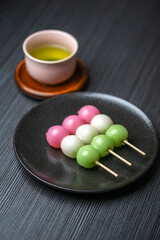 三色団子　和菓子のイメージ