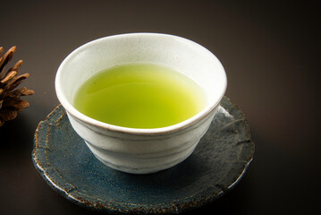 おいしい日本茶を飲んで、楽しいティータイムを過ごそう！