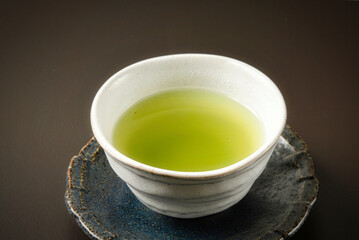 おいしい日本茶を飲んで、楽しいティータイムを過ごそう！