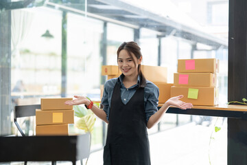 SME entrepreneur Small business entrepreneurs Online selling ideas, Happy Young Asian business...