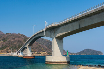 山口県の沖家室大橋