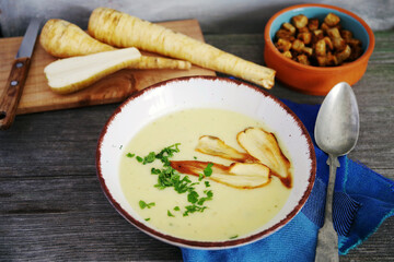 Pastinaken- Cremesuppe