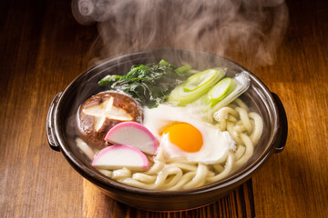 鍋焼きうどん