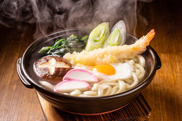 鍋焼きうどん