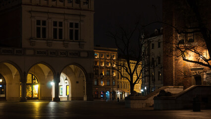 Fototapeta premium Poland - Cracov - Empty city at night caused by COVID-19 quarantaine 