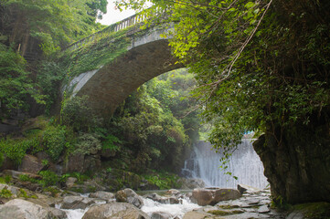 脊振眼鏡橋