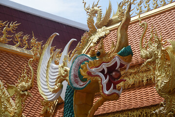Drache in einem buddhistischen Tempel