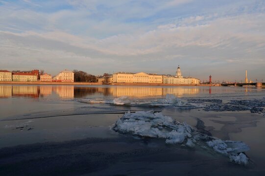 Neva Bilder Durchsuchen 37,203 Archivfotos, und Videos