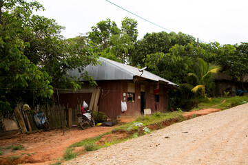 Fototapeta na wymiar Views from the streets and houses in a town in the Amazonian region in Peru close to Yurimaguas City.