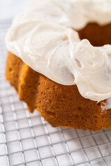 Pumpkin bunt cake