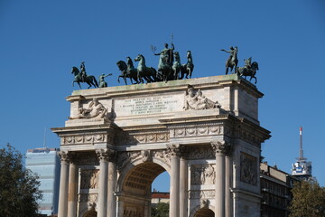 Fototapeta na wymiar Arc de la Paix Arco della Pace