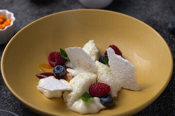 breakfast rice pudding and fresh berries