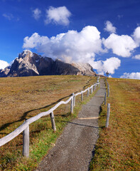 Fototapeta na wymiar Autumn landscape of Seiser Alm (Alpe di Siusi) in South Tyrol, Italy, Europe