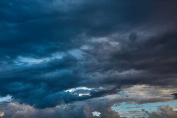 Obraz premium very beautiful blue sky with rain clouds