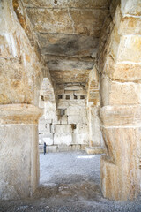 Fototapeta na wymiar Archs in Tripolis on the Meander Ancient City in Denizli, Turkiye