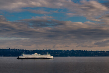 2022-12-04 A WASHINGTON STATE FERRY IN THE PUGET SOUND OFF THE COAST OF BAINBRIDGE ISLAND...
