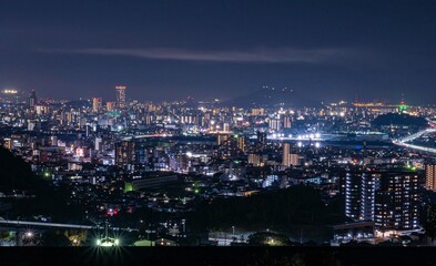 Fototapeta na wymiar 広島市の夜景　街並み
