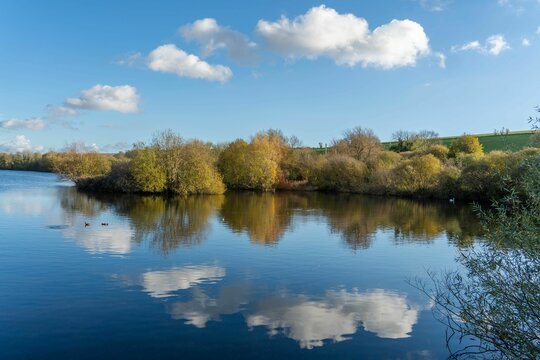 The view at Langford Lakes, Wiltshire, UK, during the avian flu or influenza outbreak, Autumn 2022.