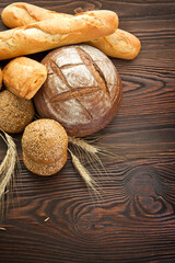 Obraz na płótnie Canvas Fresh baked breads on a table