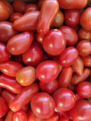 Tomatoes red