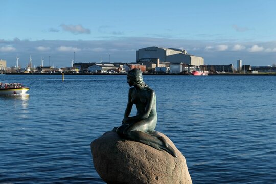 Little Mermaid statue next to the port in Copenhagen