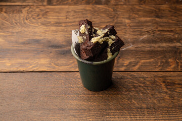 Garlic croutons with grated garlic