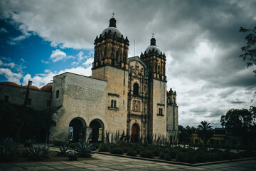 Fototapeta na wymiar #oaxaca #mexico #cathedral #travel #street sky #cloud #canon #walk