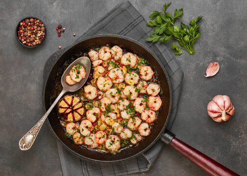 Shrimp Scamp in a pan