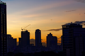 Fototapeta na wymiar Early mornniing sunrise over Manila Philippines