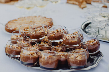 Mini mousse au chocolat empilées