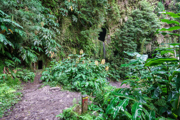 Obraz premium Janela do inferno trail on azores