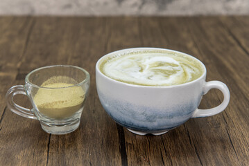 Large mug holds the matcha latte for a huge caffeine boost and some cinnamon for flavor in the morning beverage