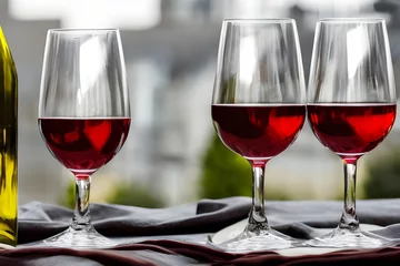 Fotobehang 赤ワイン　グラス © CrioStudio