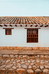 Obraz premium A Spanish colonial house in Villa de Leyva, Boyaca, Colombia — Ben Finch