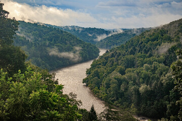 Fototapeta na wymiar Cumberland River Mountains