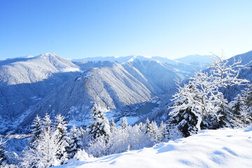 Obraz premium snow covered mountains, longlike, uzungol, uzungöl, turkey
