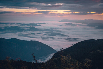 Fototapeta premium Mountains and scenery in the early morning
